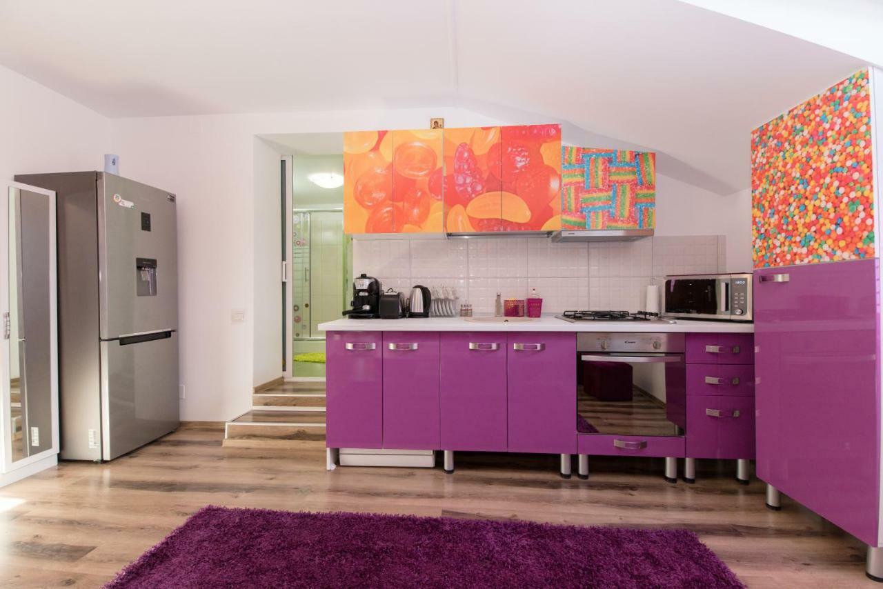 Queen Holiday Apartment Bucharest Luaran gambar